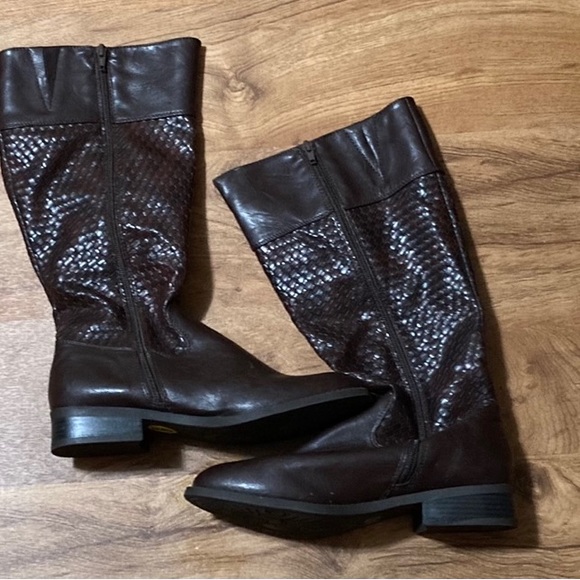 Beautiful boots size 9 - Picture 2 of 4